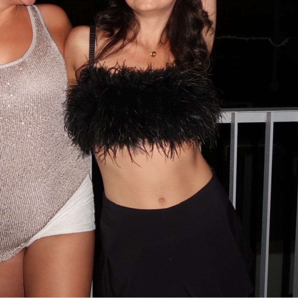 Love Stories FANNY
Fluffy feather Bralette
